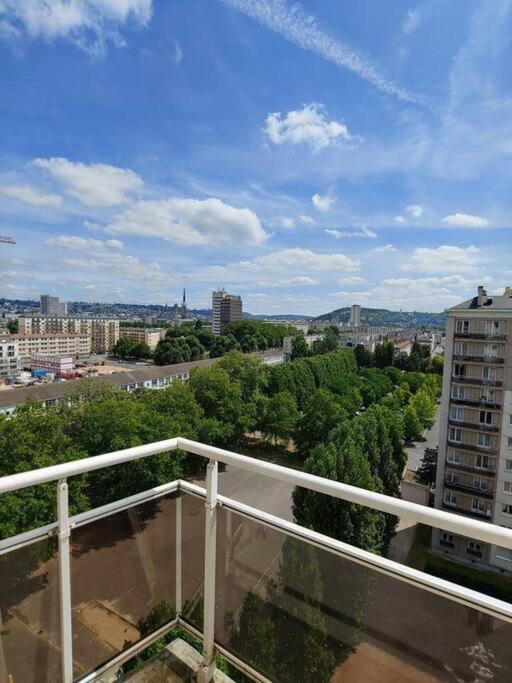 Spacieux F4 Avec Vue Panoramique Et 2 Places De Parking Ρουέν Εξωτερικό φωτογραφία